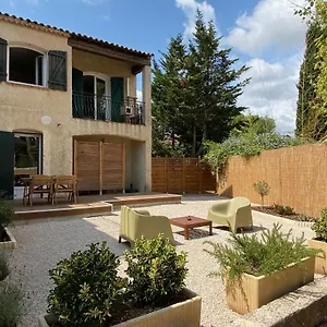 Bel Avec Terrasse Et Beau Jardin Classe 1 Etoile La Ciotat